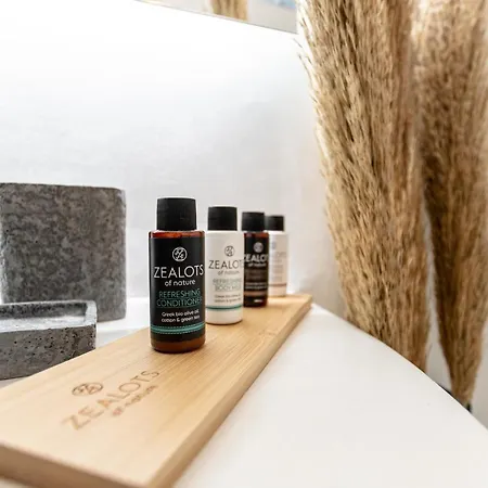 Apartment The Locals