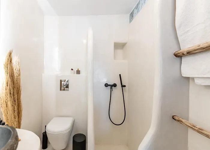 The Locals Apartment