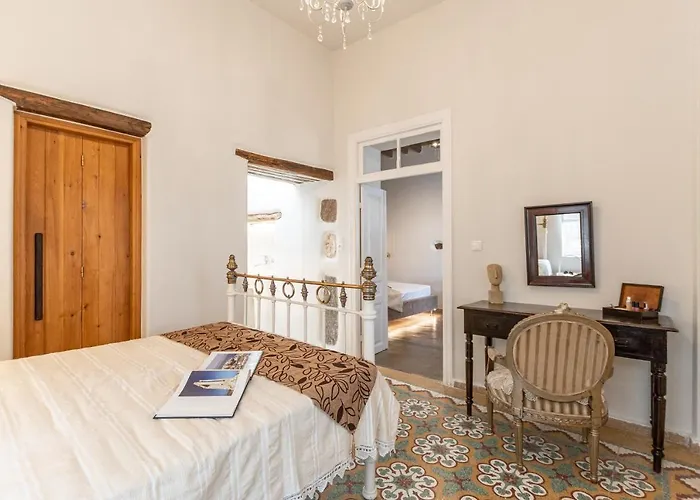 The Locals Apartment